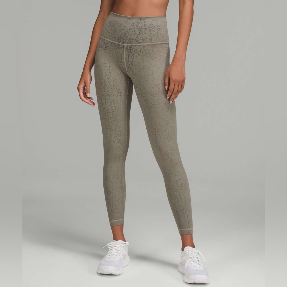 Lululemon Wunder Train High-Rise Tight 25"